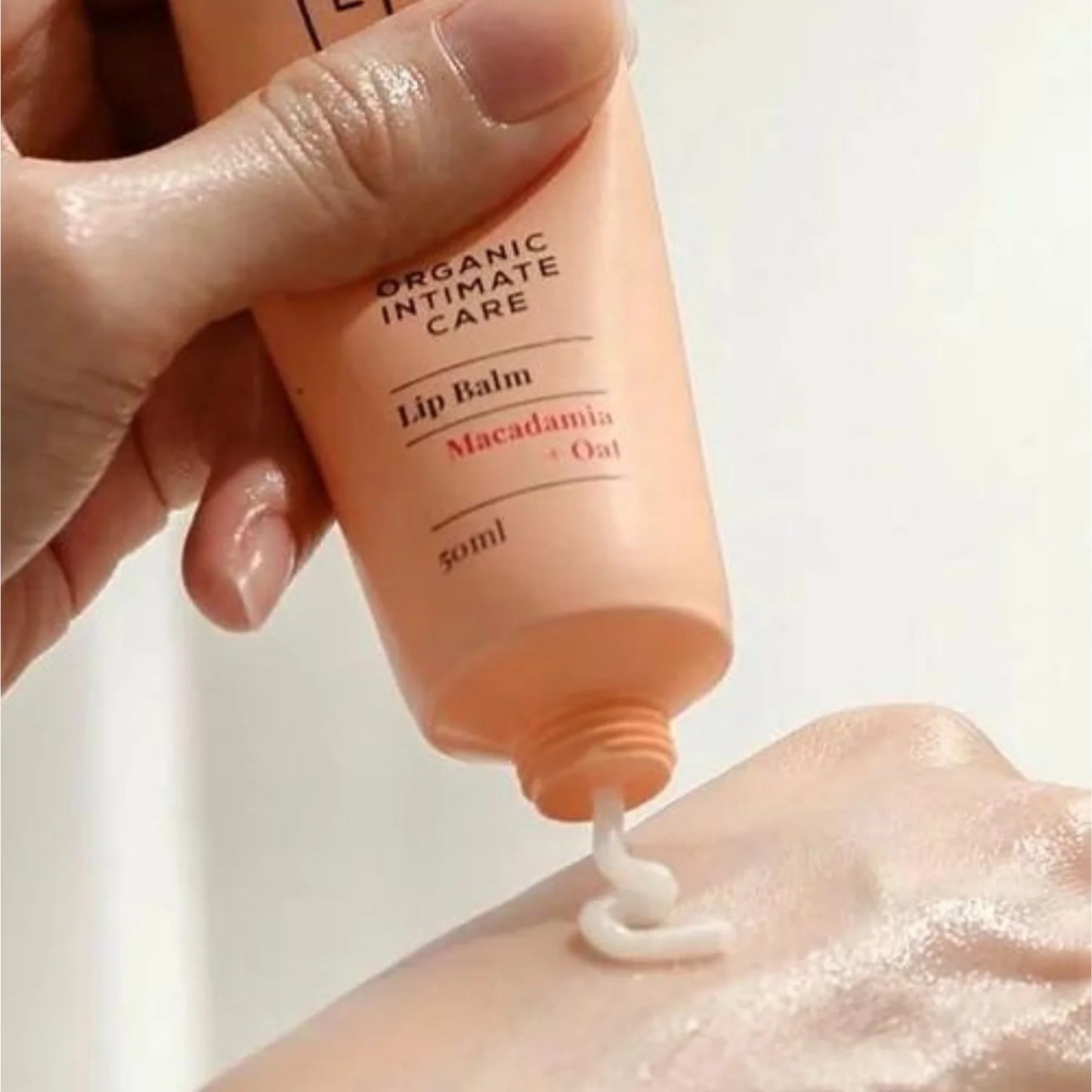LIP Intiimialueen Hoitobalsami Macadamia + Kaura-Lip Intimate Care-Hyvinvoinnin Tavaratalo