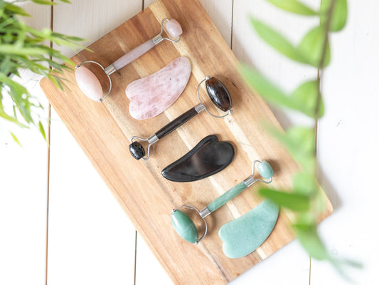 Infinitan gua sha -hierontakivi ja kasvoroller