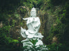 Buddha tarkoittaa valaistunutta, hereillä olevaa